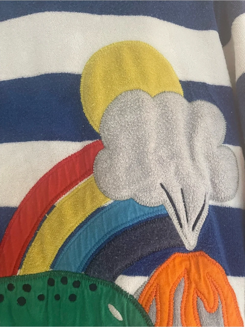 Mini Boden appliqué toweling cover-up 8/9 rainbow volcano dinosaur T-Rex unisex